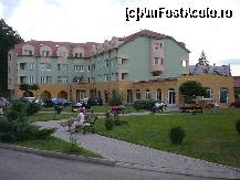 [P05] Hotelul Helios şi micul parc de lângă acesta » foto by Claudiu U.
 - 
<span class="allrVoted glyphicon glyphicon-heart hidden" id="av389325"></span>
<a class="m-l-10 hidden" id="sv389325" onclick="voting_Foto_DelVot(,389325,3791)" role="button">șterge vot <span class="glyphicon glyphicon-remove"></span></a>
<a id="v9389325" class=" c-red"  onclick="voting_Foto_SetVot(389325)" role="button"><span class="glyphicon glyphicon-heart-empty"></span> <b>LIKE</b> = Votează poza</a> <img class="hidden"  id="f389325W9" src="/imagini/loader.gif" border="0" /><span class="AjErrMes hidden" id="e389325ErM"></span>