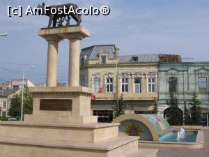 [P26] Statuia Lupoaicei din Constanta.  » foto by tata123 🔱
 - 
<span class="allrVoted glyphicon glyphicon-heart hidden" id="av726204"></span>
<a class="m-l-10 hidden" id="sv726204" onclick="voting_Foto_DelVot(,726204,3820)" role="button">șterge vot <span class="glyphicon glyphicon-remove"></span></a>
<a id="v9726204" class=" c-red"  onclick="voting_Foto_SetVot(726204)" role="button"><span class="glyphicon glyphicon-heart-empty"></span> <b>LIKE</b> = Votează poza</a> <img class="hidden"  id="f726204W9" src="/imagini/loader.gif" border="0" /><span class="AjErrMes hidden" id="e726204ErM"></span>