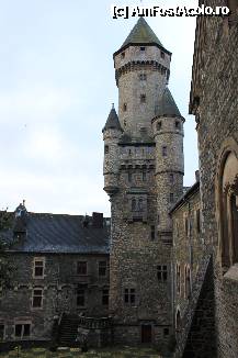 [P11] parte din curtea interioara a castelului » foto by noriega
 - 
<span class="allrVoted glyphicon glyphicon-heart hidden" id="av290039"></span>
<a class="m-l-10 hidden" id="sv290039" onclick="voting_Foto_DelVot(,290039,3827)" role="button">șterge vot <span class="glyphicon glyphicon-remove"></span></a>
<a id="v9290039" class=" c-red"  onclick="voting_Foto_SetVot(290039)" role="button"><span class="glyphicon glyphicon-heart-empty"></span> <b>LIKE</b> = Votează poza</a> <img class="hidden"  id="f290039W9" src="/imagini/loader.gif" border="0" /><span class="AjErrMes hidden" id="e290039ErM"></span>