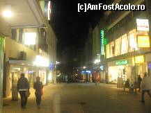 [P35] In centrul pietonal, viata nocturna de-abia acum incepe » foto by dorgo
 - 
<span class="allrVoted glyphicon glyphicon-heart hidden" id="av159969"></span>
<a class="m-l-10 hidden" id="sv159969" onclick="voting_Foto_DelVot(,159969,3827)" role="button">șterge vot <span class="glyphicon glyphicon-remove"></span></a>
<a id="v9159969" class=" c-red"  onclick="voting_Foto_SetVot(159969)" role="button"><span class="glyphicon glyphicon-heart-empty"></span> <b>LIKE</b> = Votează poza</a> <img class="hidden"  id="f159969W9" src="/imagini/loader.gif" border="0" /><span class="AjErrMes hidden" id="e159969ErM"></span>