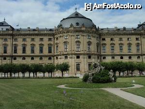 [P28] O parte din cladirea Residenz vazuta din Gradina » foto by ciprian.dima
 - 
<span class="allrVoted glyphicon glyphicon-heart hidden" id="av437235"></span>
<a class="m-l-10 hidden" id="sv437235" onclick="voting_Foto_DelVot(,437235,3830)" role="button">șterge vot <span class="glyphicon glyphicon-remove"></span></a>
<a id="v9437235" class=" c-red"  onclick="voting_Foto_SetVot(437235)" role="button"><span class="glyphicon glyphicon-heart-empty"></span> <b>LIKE</b> = Votează poza</a> <img class="hidden"  id="f437235W9" src="/imagini/loader.gif" border="0" /><span class="AjErrMes hidden" id="e437235ErM"></span>