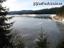 [P04] vf. lui Patru in dreapta vazut de la lacul Oasa » foto by balzani
 - 
<span class="allrVoted glyphicon glyphicon-heart hidden" id="av26470"></span>
<a class="m-l-10 hidden" id="sv26470" onclick="voting_Foto_DelVot(,26470,3832)" role="button">șterge vot <span class="glyphicon glyphicon-remove"></span></a>
<a id="v926470" class=" c-red"  onclick="voting_Foto_SetVot(26470)" role="button"><span class="glyphicon glyphicon-heart-empty"></span> <b>LIKE</b> = Votează poza</a> <img class="hidden"  id="f26470W9" src="/imagini/loader.gif" border="0" /><span class="AjErrMes hidden" id="e26470ErM"></span>