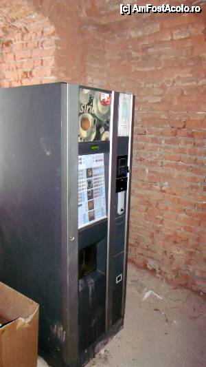 [P18] Cetatea Oradea - vestigiile unui automat de cafea de pe vremea lui Mihai Viteazu, recent descoperit!  :))  » foto by Dragoș_MD
 - 
<span class="allrVoted glyphicon glyphicon-heart hidden" id="av397713"></span>
<a class="m-l-10 hidden" id="sv397713" onclick="voting_Foto_DelVot(,397713,3848)" role="button">șterge vot <span class="glyphicon glyphicon-remove"></span></a>
<a id="v9397713" class=" c-red"  onclick="voting_Foto_SetVot(397713)" role="button"><span class="glyphicon glyphicon-heart-empty"></span> <b>LIKE</b> = Votează poza</a> <img class="hidden"  id="f397713W9" src="/imagini/loader.gif" border="0" /><span class="AjErrMes hidden" id="e397713ErM"></span>