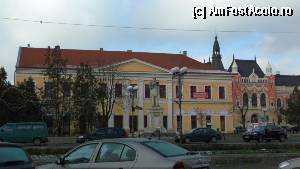 [P26] Oradea - piața Unirii » foto by Dragoș_MD
 - 
<span class="allrVoted glyphicon glyphicon-heart hidden" id="av397755"></span>
<a class="m-l-10 hidden" id="sv397755" onclick="voting_Foto_DelVot(,397755,3848)" role="button">șterge vot <span class="glyphicon glyphicon-remove"></span></a>
<a id="v9397755" class=" c-red"  onclick="voting_Foto_SetVot(397755)" role="button"><span class="glyphicon glyphicon-heart-empty"></span> <b>LIKE</b> = Votează poza</a> <img class="hidden"  id="f397755W9" src="/imagini/loader.gif" border="0" /><span class="AjErrMes hidden" id="e397755ErM"></span>