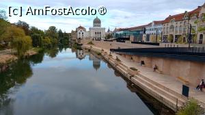 [P20] Pe malul Crișului repede - vedere spre Sinagoga Sion » foto by Mitica49
 - 
<span class="allrVoted glyphicon glyphicon-heart hidden" id="av1518568"></span>
<a class="m-l-10 hidden" id="sv1518568" onclick="voting_Foto_DelVot(,1518568,3848)" role="button">șterge vot <span class="glyphicon glyphicon-remove"></span></a>
<a id="v91518568" class=" c-red"  onclick="voting_Foto_SetVot(1518568)" role="button"><span class="glyphicon glyphicon-heart-empty"></span> <b>LIKE</b> = Votează poza</a> <img class="hidden"  id="f1518568W9" src="/imagini/loader.gif" border="0" /><span class="AjErrMes hidden" id="e1518568ErM"></span>