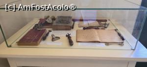 [P58] 59 Câteva exponate de excepție, protejate de o vitrină, în bucătărie. » foto by msnd
 - 
<span class="allrVoted glyphicon glyphicon-heart hidden" id="av1502123"></span>
<a class="m-l-10 hidden" id="sv1502123" onclick="voting_Foto_DelVot(,1502123,3848)" role="button">șterge vot <span class="glyphicon glyphicon-remove"></span></a>
<a id="v91502123" class=" c-red"  onclick="voting_Foto_SetVot(1502123)" role="button"><span class="glyphicon glyphicon-heart-empty"></span> <b>LIKE</b> = Votează poza</a> <img class="hidden"  id="f1502123W9" src="/imagini/loader.gif" border="0" /><span class="AjErrMes hidden" id="e1502123ErM"></span>