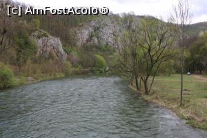 [P33] Munții Pădurea Craiului, Crișul Repede văzut de pe pod, defileul lui...  » foto by mprofeanu
 - 
<span class="allrVoted glyphicon glyphicon-heart hidden" id="av1066275"></span>
<a class="m-l-10 hidden" id="sv1066275" onclick="voting_Foto_DelVot(,1066275,3850)" role="button">șterge vot <span class="glyphicon glyphicon-remove"></span></a>
<a id="v91066275" class=" c-red"  onclick="voting_Foto_SetVot(1066275)" role="button"><span class="glyphicon glyphicon-heart-empty"></span> <b>LIKE</b> = Votează poza</a> <img class="hidden"  id="f1066275W9" src="/imagini/loader.gif" border="0" /><span class="AjErrMes hidden" id="e1066275ErM"></span>