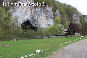 [P34] Munții Pădurea Craiului, Peștera Unguru Mare și Casa de bilete (altă dată Casa Zenovia)  » foto by mprofeanu
 - 
<span class="allrVoted glyphicon glyphicon-heart hidden" id="av1066276"></span>
<a class="m-l-10 hidden" id="sv1066276" onclick="voting_Foto_DelVot(,1066276,3850)" role="button">șterge vot <span class="glyphicon glyphicon-remove"></span></a>
<a id="v91066276" class=" c-red"  onclick="voting_Foto_SetVot(1066276)" role="button"><span class="glyphicon glyphicon-heart-empty"></span> <b>LIKE</b> = Votează poza</a> <img class="hidden"  id="f1066276W9" src="/imagini/loader.gif" border="0" /><span class="AjErrMes hidden" id="e1066276ErM"></span>