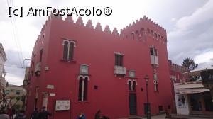 [P37] Casa Rossa din Ana Capri, muzeu si pinacoteca.  » foto by Aurici
 - 
<span class="allrVoted glyphicon glyphicon-heart hidden" id="av858238"></span>
<a class="m-l-10 hidden" id="sv858238" onclick="voting_Foto_DelVot(,858238,3887)" role="button">șterge vot <span class="glyphicon glyphicon-remove"></span></a>
<a id="v9858238" class=" c-red"  onclick="voting_Foto_SetVot(858238)" role="button"><span class="glyphicon glyphicon-heart-empty"></span> <b>LIKE</b> = Votează poza</a> <img class="hidden"  id="f858238W9" src="/imagini/loader.gif" border="0" /><span class="AjErrMes hidden" id="e858238ErM"></span>