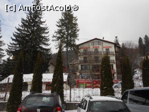 [P45] Azuga în zi de Crăciun.  » foto by iulianic
 - 
<span class="allrVoted glyphicon glyphicon-heart hidden" id="av1136731"></span>
<a class="m-l-10 hidden" id="sv1136731" onclick="voting_Foto_DelVot(,1136731,3904)" role="button">șterge vot <span class="glyphicon glyphicon-remove"></span></a>
<a id="v91136731" class=" c-red"  onclick="voting_Foto_SetVot(1136731)" role="button"><span class="glyphicon glyphicon-heart-empty"></span> <b>LIKE</b> = Votează poza</a> <img class="hidden"  id="f1136731W9" src="/imagini/loader.gif" border="0" /><span class="AjErrMes hidden" id="e1136731ErM"></span>