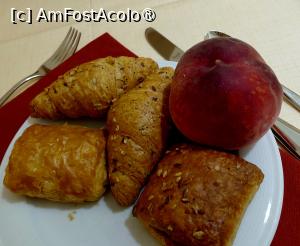 [P06] Patiserie tradițională și fructe la micul dejun » foto by mnn
 - 
<span class="allrVoted glyphicon glyphicon-heart hidden" id="av1539726"></span>
<a class="m-l-10 hidden" id="sv1539726" onclick="voting_Foto_DelVot(,1539726,3925)" role="button">șterge vot <span class="glyphicon glyphicon-remove"></span></a>
<a id="v91539726" class=" c-red"  onclick="voting_Foto_SetVot(1539726)" role="button"><span class="glyphicon glyphicon-heart-empty"></span> <b>LIKE</b> = Votează poza</a> <img class="hidden"  id="f1539726W9" src="/imagini/loader.gif" border="0" /><span class="AjErrMes hidden" id="e1539726ErM"></span>