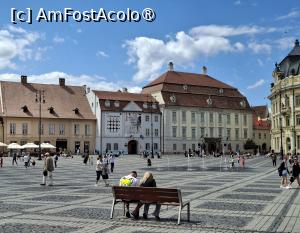 [P16] Piața Mare » foto by Carmen Ion
 - 
<span class="allrVoted glyphicon glyphicon-heart hidden" id="av1513593"></span>
<a class="m-l-10 hidden" id="sv1513593" onclick="voting_Foto_DelVot(,1513593,3936)" role="button">șterge vot <span class="glyphicon glyphicon-remove"></span></a>
<a id="v91513593" class=" c-red"  onclick="voting_Foto_SetVot(1513593)" role="button"><span class="glyphicon glyphicon-heart-empty"></span> <b>LIKE</b> = Votează poza</a> <img class="hidden"  id="f1513593W9" src="/imagini/loader.gif" border="0" /><span class="AjErrMes hidden" id="e1513593ErM"></span>