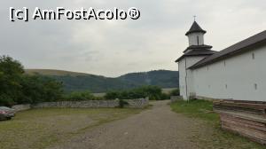 [P49] Vedere de la Mănăstirea Nera, după ploaie » foto by iuliaen
 - 
<span class="allrVoted glyphicon glyphicon-heart hidden" id="av845791"></span>
<a class="m-l-10 hidden" id="sv845791" onclick="voting_Foto_DelVot(,845791,3939)" role="button">șterge vot <span class="glyphicon glyphicon-remove"></span></a>
<a id="v9845791" class=" c-red"  onclick="voting_Foto_SetVot(845791)" role="button"><span class="glyphicon glyphicon-heart-empty"></span> <b>LIKE</b> = Votează poza</a> <img class="hidden"  id="f845791W9" src="/imagini/loader.gif" border="0" /><span class="AjErrMes hidden" id="e845791ErM"></span>