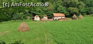 [P27] Spre tunele, vedere de pe puntea suspendată. » foto by Aurici
 - 
<span class="allrVoted glyphicon glyphicon-heart hidden" id="av1186689"></span>
<a class="m-l-10 hidden" id="sv1186689" onclick="voting_Foto_DelVot(,1186689,3939)" role="button">șterge vot <span class="glyphicon glyphicon-remove"></span></a>
<a id="v91186689" class=" c-red"  onclick="voting_Foto_SetVot(1186689)" role="button"><span class="glyphicon glyphicon-heart-empty"></span> <b>LIKE</b> = Votează poza</a> <img class="hidden"  id="f1186689W9" src="/imagini/loader.gif" border="0" /><span class="AjErrMes hidden" id="e1186689ErM"></span>