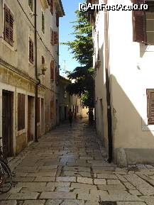 [P43] ...alte stradute din Porec...mi-au placut f. mult, de aceea le-am imortalizat pe aparatul foto » foto by ileanaxperta*
 - 
<span class="allrVoted glyphicon glyphicon-heart hidden" id="av28801"></span>
<a class="m-l-10 hidden" id="sv28801" onclick="voting_Foto_DelVot(,28801,3940)" role="button">șterge vot <span class="glyphicon glyphicon-remove"></span></a>
<a id="v928801" class=" c-red"  onclick="voting_Foto_SetVot(28801)" role="button"><span class="glyphicon glyphicon-heart-empty"></span> <b>LIKE</b> = Votează poza</a> <img class="hidden"  id="f28801W9" src="/imagini/loader.gif" border="0" /><span class="AjErrMes hidden" id="e28801ErM"></span>