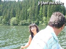 [P16] Plimbare pe Lacul Rosu » foto by ghemonica
 - 
<span class="allrVoted glyphicon glyphicon-heart hidden" id="av237621"></span>
<a class="m-l-10 hidden" id="sv237621" onclick="voting_Foto_DelVot(,237621,3998)" role="button">șterge vot <span class="glyphicon glyphicon-remove"></span></a>
<a id="v9237621" class=" c-red"  onclick="voting_Foto_SetVot(237621)" role="button"><span class="glyphicon glyphicon-heart-empty"></span> <b>LIKE</b> = Votează poza</a> <img class="hidden"  id="f237621W9" src="/imagini/loader.gif" border="0" /><span class="AjErrMes hidden" id="e237621ErM"></span>