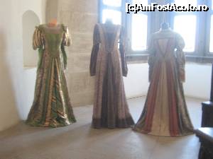 [P29] Costume expuse în camera domniţelor » foto by Michi
 - 
<span class="allrVoted glyphicon glyphicon-heart hidden" id="av699095"></span>
<a class="m-l-10 hidden" id="sv699095" onclick="voting_Foto_DelVot(,699095,4000)" role="button">șterge vot <span class="glyphicon glyphicon-remove"></span></a>
<a id="v9699095" class=" c-red"  onclick="voting_Foto_SetVot(699095)" role="button"><span class="glyphicon glyphicon-heart-empty"></span> <b>LIKE</b> = Votează poza</a> <img class="hidden"  id="f699095W9" src="/imagini/loader.gif" border="0" /><span class="AjErrMes hidden" id="e699095ErM"></span>