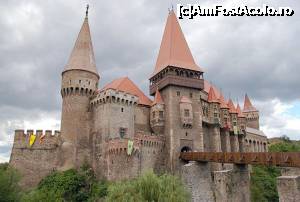 [P44] Castelul huniazilor (preluare net)  » foto by Michi
 - 
<span class="allrVoted glyphicon glyphicon-heart hidden" id="av699110"></span>
<a class="m-l-10 hidden" id="sv699110" onclick="voting_Foto_DelVot(,699110,4000)" role="button">șterge vot <span class="glyphicon glyphicon-remove"></span></a>
<a id="v9699110" class=" c-red"  onclick="voting_Foto_SetVot(699110)" role="button"><span class="glyphicon glyphicon-heart-empty"></span> <b>LIKE</b> = Votează poza</a> <img class="hidden"  id="f699110W9" src="/imagini/loader.gif" border="0" /><span class="AjErrMes hidden" id="e699110ErM"></span>