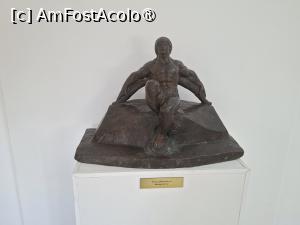 [P30] Constanța, Muzeul de Sculptură Ion Jalea, etaj, Arcaș odihnindu-se » foto by mprofeanu
 - 
<span class="allrVoted glyphicon glyphicon-heart hidden" id="av1509451"></span>
<a class="m-l-10 hidden" id="sv1509451" onclick="voting_Foto_DelVot(,1509451,4001)" role="button">șterge vot <span class="glyphicon glyphicon-remove"></span></a>
<a id="v91509451" class=" c-red"  onclick="voting_Foto_SetVot(1509451)" role="button"><span class="glyphicon glyphicon-heart-empty"></span> <b>LIKE</b> = Votează poza</a> <img class="hidden"  id="f1509451W9" src="/imagini/loader.gif" border="0" /><span class="AjErrMes hidden" id="e1509451ErM"></span>