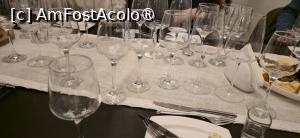 [P33] 33. Pentru asta, avem câte 6 pahare, plus unul pentru apă. » foto by msnd
 - 
<span class="allrVoted glyphicon glyphicon-heart hidden" id="av1524749"></span>
<a class="m-l-10 hidden" id="sv1524749" onclick="voting_Foto_DelVot(,1524749,4001)" role="button">șterge vot <span class="glyphicon glyphicon-remove"></span></a>
<a id="v91524749" class=" c-red"  onclick="voting_Foto_SetVot(1524749)" role="button"><span class="glyphicon glyphicon-heart-empty"></span> <b>LIKE</b> = Votează poza</a> <img class="hidden"  id="f1524749W9" src="/imagini/loader.gif" border="0" /><span class="AjErrMes hidden" id="e1524749ErM"></span>