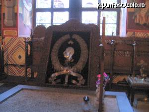 [P23] În biserică mormântul ţarului Boris al IIIlea » foto by Michi
 - 
<span class="allrVoted glyphicon glyphicon-heart hidden" id="av612247"></span>
<a class="m-l-10 hidden" id="sv612247" onclick="voting_Foto_DelVot(,612247,4002)" role="button">șterge vot <span class="glyphicon glyphicon-remove"></span></a>
<a id="v9612247" class=" c-red"  onclick="voting_Foto_SetVot(612247)" role="button"><span class="glyphicon glyphicon-heart-empty"></span> <b>LIKE</b> = Votează poza</a> <img class="hidden"  id="f612247W9" src="/imagini/loader.gif" border="0" /><span class="AjErrMes hidden" id="e612247ErM"></span>