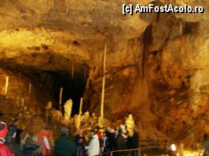 [P05] O stalactita unita cu o stalagmita formind o coloana » foto by yuly68*
 - 
<span class="allrVoted glyphicon glyphicon-heart hidden" id="av386072"></span>
<a class="m-l-10 hidden" id="sv386072" onclick="voting_Foto_DelVot(,386072,4024)" role="button">șterge vot <span class="glyphicon glyphicon-remove"></span></a>
<a id="v9386072" class=" c-red"  onclick="voting_Foto_SetVot(386072)" role="button"><span class="glyphicon glyphicon-heart-empty"></span> <b>LIKE</b> = Votează poza</a> <img class="hidden"  id="f386072W9" src="/imagini/loader.gif" border="0" /><span class="AjErrMes hidden" id="e386072ErM"></span>