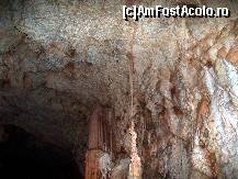 [P12] Stalactite in Galeria Emil Racovita » foto by pepsi70ro
 - 
<span class="allrVoted glyphicon glyphicon-heart hidden" id="av170700"></span>
<a class="m-l-10 hidden" id="sv170700" onclick="voting_Foto_DelVot(,170700,4024)" role="button">șterge vot <span class="glyphicon glyphicon-remove"></span></a>
<a id="v9170700" class=" c-red"  onclick="voting_Foto_SetVot(170700)" role="button"><span class="glyphicon glyphicon-heart-empty"></span> <b>LIKE</b> = Votează poza</a> <img class="hidden"  id="f170700W9" src="/imagini/loader.gif" border="0" /><span class="AjErrMes hidden" id="e170700ErM"></span>