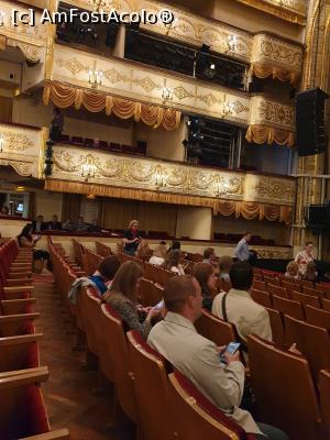 [P05] prin sala de teatru » foto by robert
 - 
<span class="allrVoted glyphicon glyphicon-heart hidden" id="av1089935"></span>
<a class="m-l-10 hidden" id="sv1089935" onclick="voting_Foto_DelVot(,1089935,4056)" role="button">șterge vot <span class="glyphicon glyphicon-remove"></span></a>
<a id="v91089935" class=" c-red"  onclick="voting_Foto_SetVot(1089935)" role="button"><span class="glyphicon glyphicon-heart-empty"></span> <b>LIKE</b> = Votează poza</a> <img class="hidden"  id="f1089935W9" src="/imagini/loader.gif" border="0" /><span class="AjErrMes hidden" id="e1089935ErM"></span>