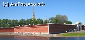 [P07] Baie de soare la 9 dimineata langa fortareata Petru si Pavel.  » foto by senateo
 - 
<span class="allrVoted glyphicon glyphicon-heart hidden" id="av866570"></span>
<a class="m-l-10 hidden" id="sv866570" onclick="voting_Foto_DelVot(,866570,4057)" role="button">șterge vot <span class="glyphicon glyphicon-remove"></span></a>
<a id="v9866570" class=" c-red"  onclick="voting_Foto_SetVot(866570)" role="button"><span class="glyphicon glyphicon-heart-empty"></span> <b>LIKE</b> = Votează poza</a> <img class="hidden"  id="f866570W9" src="/imagini/loader.gif" border="0" /><span class="AjErrMes hidden" id="e866570ErM"></span>