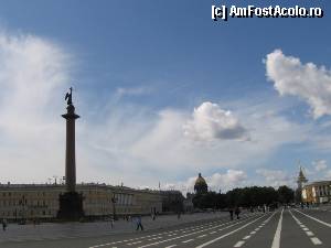 [P20] Piaţa palatului cu statuia ţarului Alexandru, in plan secund amiralitatea şi catedrala Sf. Isaac » foto by Michi
 - 
<span class="allrVoted glyphicon glyphicon-heart hidden" id="av407303"></span>
<a class="m-l-10 hidden" id="sv407303" onclick="voting_Foto_DelVot(,407303,4057)" role="button">șterge vot <span class="glyphicon glyphicon-remove"></span></a>
<a id="v9407303" class=" c-red"  onclick="voting_Foto_SetVot(407303)" role="button"><span class="glyphicon glyphicon-heart-empty"></span> <b>LIKE</b> = Votează poza</a> <img class="hidden"  id="f407303W9" src="/imagini/loader.gif" border="0" /><span class="AjErrMes hidden" id="e407303ErM"></span>