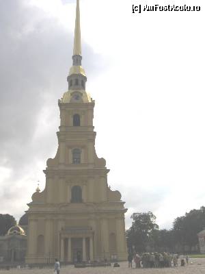 [P03] Catedrala Sf. Petru şi Pavel, necropolă a ţarilor » foto by Michi
 - 
<span class="allrVoted glyphicon glyphicon-heart hidden" id="av407285"></span>
<a class="m-l-10 hidden" id="sv407285" onclick="voting_Foto_DelVot(,407285,4057)" role="button">șterge vot <span class="glyphicon glyphicon-remove"></span></a>
<a id="v9407285" class=" c-red"  onclick="voting_Foto_SetVot(407285)" role="button"><span class="glyphicon glyphicon-heart-empty"></span> <b>LIKE</b> = Votează poza</a> <img class="hidden"  id="f407285W9" src="/imagini/loader.gif" border="0" /><span class="AjErrMes hidden" id="e407285ErM"></span>