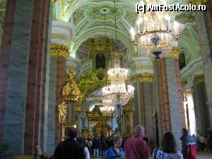 [P06] Candelabre de cristal în necropola ţarilor » foto by Michi
 - 
<span class="allrVoted glyphicon glyphicon-heart hidden" id="av407288"></span>
<a class="m-l-10 hidden" id="sv407288" onclick="voting_Foto_DelVot(,407288,4057)" role="button">șterge vot <span class="glyphicon glyphicon-remove"></span></a>
<a id="v9407288" class=" c-red"  onclick="voting_Foto_SetVot(407288)" role="button"><span class="glyphicon glyphicon-heart-empty"></span> <b>LIKE</b> = Votează poza</a> <img class="hidden"  id="f407288W9" src="/imagini/loader.gif" border="0" /><span class="AjErrMes hidden" id="e407288ErM"></span>