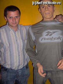 [P16] Eu alături de fotbalistul brazilian Ronaldo. » foto by adigogu
 - 
<span class="allrVoted glyphicon glyphicon-heart hidden" id="av105516"></span>
<a class="m-l-10 hidden" id="sv105516" onclick="voting_Foto_DelVot(,105516,4057)" role="button">șterge vot <span class="glyphicon glyphicon-remove"></span></a>
<a id="v9105516" class=" c-red"  onclick="voting_Foto_SetVot(105516)" role="button"><span class="glyphicon glyphicon-heart-empty"></span> <b>LIKE</b> = Votează poza</a> <img class="hidden"  id="f105516W9" src="/imagini/loader.gif" border="0" /><span class="AjErrMes hidden" id="e105516ErM"></span>