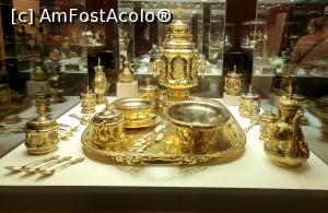 [P29] Camera rosie, dedicata colectiei de lucrari din argint rusesc, realizate in perioada secolul al XVIII-lea – inceputul secolului XX.  » foto by geani anto
 - 
<span class="allrVoted glyphicon glyphicon-heart hidden" id="av1114025"></span>
<a class="m-l-10 hidden" id="sv1114025" onclick="voting_Foto_DelVot(,1114025,4057)" role="button">șterge vot <span class="glyphicon glyphicon-remove"></span></a>
<a id="v91114025" class=" c-red"  onclick="voting_Foto_SetVot(1114025)" role="button"><span class="glyphicon glyphicon-heart-empty"></span> <b>LIKE</b> = Votează poza</a> <img class="hidden"  id="f1114025W9" src="/imagini/loader.gif" border="0" /><span class="AjErrMes hidden" id="e1114025ErM"></span>