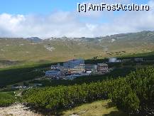 [P21] Complexul Piatra Arsa. In fundal se vede statia de telecabina si cabana Babele » foto by Claudiu U.
 - 
<span class="allrVoted glyphicon glyphicon-heart hidden" id="av244486"></span>
<a class="m-l-10 hidden" id="sv244486" onclick="voting_Foto_DelVot(,244486,4076)" role="button">șterge vot <span class="glyphicon glyphicon-remove"></span></a>
<a id="v9244486" class=" c-red"  onclick="voting_Foto_SetVot(244486)" role="button"><span class="glyphicon glyphicon-heart-empty"></span> <b>LIKE</b> = Votează poza</a> <img class="hidden"  id="f244486W9" src="/imagini/loader.gif" border="0" /><span class="AjErrMes hidden" id="e244486ErM"></span>