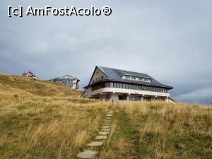 [P16] Am coborât pe lângă fosta cabană Miorița, aflată la altitudinea de 1960 de metri. » foto by Floryn81
 - 
<span class="allrVoted glyphicon glyphicon-heart hidden" id="av1198224"></span>
<a class="m-l-10 hidden" id="sv1198224" onclick="voting_Foto_DelVot(,1198224,4076)" role="button">șterge vot <span class="glyphicon glyphicon-remove"></span></a>
<a id="v91198224" class=" c-red"  onclick="voting_Foto_SetVot(1198224)" role="button"><span class="glyphicon glyphicon-heart-empty"></span> <b>LIKE</b> = Votează poza</a> <img class="hidden"  id="f1198224W9" src="/imagini/loader.gif" border="0" /><span class="AjErrMes hidden" id="e1198224ErM"></span>