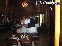 [P03] Caru' cu bere - dansatorii din programul artistic. » foto by Dragoș_MD
 - 
<span class="allrVoted glyphicon glyphicon-heart hidden" id="av165909"></span>
<a class="m-l-10 hidden" id="sv165909" onclick="voting_Foto_DelVot(,165909,4083)" role="button">șterge vot <span class="glyphicon glyphicon-remove"></span></a>
<a id="v9165909" class=" c-red"  onclick="voting_Foto_SetVot(165909)" role="button"><span class="glyphicon glyphicon-heart-empty"></span> <b>LIKE</b> = Votează poza</a> <img class="hidden"  id="f165909W9" src="/imagini/loader.gif" border="0" /><span class="AjErrMes hidden" id="e165909ErM"></span>