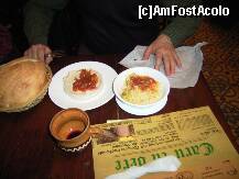 [P04] Caru' cu bere - pâine de casă, fasole frecată şi salată de varză acră. Şi o gură de vin fiert... » foto by Dragoș_MD
 - 
<span class="allrVoted glyphicon glyphicon-heart hidden" id="av165910"></span>
<a class="m-l-10 hidden" id="sv165910" onclick="voting_Foto_DelVot(,165910,4083)" role="button">șterge vot <span class="glyphicon glyphicon-remove"></span></a>
<a id="v9165910" class=" c-red"  onclick="voting_Foto_SetVot(165910)" role="button"><span class="glyphicon glyphicon-heart-empty"></span> <b>LIKE</b> = Votează poza</a> <img class="hidden"  id="f165910W9" src="/imagini/loader.gif" border="0" /><span class="AjErrMes hidden" id="e165910ErM"></span>