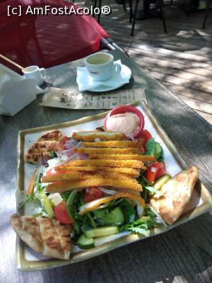 [P05] Trattoria Monza, Globului » foto by Mioritik
 - 
<span class="allrVoted glyphicon glyphicon-heart hidden" id="av1291087"></span>
<a class="m-l-10 hidden" id="sv1291087" onclick="voting_Foto_DelVot(,1291087,4083)" role="button">șterge vot <span class="glyphicon glyphicon-remove"></span></a>
<a id="v91291087" class=" c-red"  onclick="voting_Foto_SetVot(1291087)" role="button"><span class="glyphicon glyphicon-heart-empty"></span> <b>LIKE</b> = Votează poza</a> <img class="hidden"  id="f1291087W9" src="/imagini/loader.gif" border="0" /><span class="AjErrMes hidden" id="e1291087ErM"></span>