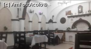 [P18] La Perla, pe Dorobanți, București » foto by Mioritik
 - 
<span class="allrVoted glyphicon glyphicon-heart hidden" id="av1401141"></span>
<a class="m-l-10 hidden" id="sv1401141" onclick="voting_Foto_DelVot(,1401141,4083)" role="button">șterge vot <span class="glyphicon glyphicon-remove"></span></a>
<a id="v91401141" class=" c-red"  onclick="voting_Foto_SetVot(1401141)" role="button"><span class="glyphicon glyphicon-heart-empty"></span> <b>LIKE</b> = Votează poza</a> <img class="hidden"  id="f1401141W9" src="/imagini/loader.gif" border="0" /><span class="AjErrMes hidden" id="e1401141ErM"></span>