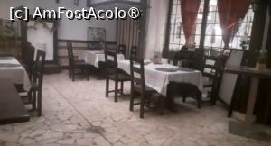 [P05] La Perla, pe Dorobanți, București » foto by Mioritik
 - 
<span class="allrVoted glyphicon glyphicon-heart hidden" id="av1401128"></span>
<a class="m-l-10 hidden" id="sv1401128" onclick="voting_Foto_DelVot(,1401128,4083)" role="button">șterge vot <span class="glyphicon glyphicon-remove"></span></a>
<a id="v91401128" class=" c-red"  onclick="voting_Foto_SetVot(1401128)" role="button"><span class="glyphicon glyphicon-heart-empty"></span> <b>LIKE</b> = Votează poza</a> <img class="hidden"  id="f1401128W9" src="/imagini/loader.gif" border="0" /><span class="AjErrMes hidden" id="e1401128ErM"></span>