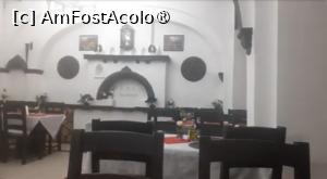 [P06] La Perla, pe Dorobanți, București » foto by Mioritik
 - 
<span class="allrVoted glyphicon glyphicon-heart hidden" id="av1401129"></span>
<a class="m-l-10 hidden" id="sv1401129" onclick="voting_Foto_DelVot(,1401129,4083)" role="button">șterge vot <span class="glyphicon glyphicon-remove"></span></a>
<a id="v91401129" class=" c-red"  onclick="voting_Foto_SetVot(1401129)" role="button"><span class="glyphicon glyphicon-heart-empty"></span> <b>LIKE</b> = Votează poza</a> <img class="hidden"  id="f1401129W9" src="/imagini/loader.gif" border="0" /><span class="AjErrMes hidden" id="e1401129ErM"></span>