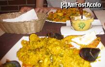 [P03] Cele doua Paella (portile sunt destul de mari, farfuriile in care sunt asezate sunt foarte intinse) » foto by Zumza
 - 
<span class="allrVoted glyphicon glyphicon-heart hidden" id="av197821"></span>
<a class="m-l-10 hidden" id="sv197821" onclick="voting_Foto_DelVot(,197821,4083)" role="button">șterge vot <span class="glyphicon glyphicon-remove"></span></a>
<a id="v9197821" class=" c-red"  onclick="voting_Foto_SetVot(197821)" role="button"><span class="glyphicon glyphicon-heart-empty"></span> <b>LIKE</b> = Votează poza</a> <img class="hidden"  id="f197821W9" src="/imagini/loader.gif" border="0" /><span class="AjErrMes hidden" id="e197821ErM"></span>