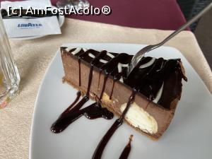 [P20] Il Giardino Restaurant - Profiterol Cake, alegerea mea aproape îngheţată » foto by nicole33
 - 
<span class="allrVoted glyphicon glyphicon-heart hidden" id="av1333691"></span>
<a class="m-l-10 hidden" id="sv1333691" onclick="voting_Foto_DelVot(,1333691,4083)" role="button">șterge vot <span class="glyphicon glyphicon-remove"></span></a>
<a id="v91333691" class=" c-red"  onclick="voting_Foto_SetVot(1333691)" role="button"><span class="glyphicon glyphicon-heart-empty"></span> <b>LIKE</b> = Votează poza</a> <img class="hidden"  id="f1333691W9" src="/imagini/loader.gif" border="0" /><span class="AjErrMes hidden" id="e1333691ErM"></span>