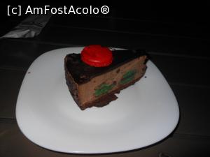 [P19] Restaurant “You & Me” - O felie de Tort Macarons. » foto by iulianic
 - 
<span class="allrVoted glyphicon glyphicon-heart hidden" id="av1200789"></span>
<a class="m-l-10 hidden" id="sv1200789" onclick="voting_Foto_DelVot(,1200789,4083)" role="button">șterge vot <span class="glyphicon glyphicon-remove"></span></a>
<a id="v91200789" class=" c-red"  onclick="voting_Foto_SetVot(1200789)" role="button"><span class="glyphicon glyphicon-heart-empty"></span> <b>LIKE</b> = Votează poza</a> <img class="hidden"  id="f1200789W9" src="/imagini/loader.gif" border="0" /><span class="AjErrMes hidden" id="e1200789ErM"></span>