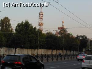 [P19] București - Calea Văcărești. Gardul cu caricaturi. » foto by iulianic
 - 
<span class="allrVoted glyphicon glyphicon-heart hidden" id="av1241515"></span>
<a class="m-l-10 hidden" id="sv1241515" onclick="voting_Foto_DelVot(,1241515,4083)" role="button">șterge vot <span class="glyphicon glyphicon-remove"></span></a>
<a id="v91241515" class=" c-red"  onclick="voting_Foto_SetVot(1241515)" role="button"><span class="glyphicon glyphicon-heart-empty"></span> <b>LIKE</b> = Votează poza</a> <img class="hidden"  id="f1241515W9" src="/imagini/loader.gif" border="0" /><span class="AjErrMes hidden" id="e1241515ErM"></span>
