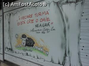 [P25] București - Calea Văcărești. Gardul cu caricaturi. » foto by iulianic
 - 
<span class="allrVoted glyphicon glyphicon-heart hidden" id="av1241521"></span>
<a class="m-l-10 hidden" id="sv1241521" onclick="voting_Foto_DelVot(,1241521,4083)" role="button">șterge vot <span class="glyphicon glyphicon-remove"></span></a>
<a id="v91241521" class=" c-red"  onclick="voting_Foto_SetVot(1241521)" role="button"><span class="glyphicon glyphicon-heart-empty"></span> <b>LIKE</b> = Votează poza</a> <img class="hidden"  id="f1241521W9" src="/imagini/loader.gif" border="0" /><span class="AjErrMes hidden" id="e1241521ErM"></span>