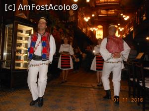 [P30] Caru' cu Bere - Dans folcloric.  » foto by iulianic
 - 
<span class="allrVoted glyphicon glyphicon-heart hidden" id="av807243"></span>
<a class="m-l-10 hidden" id="sv807243" onclick="voting_Foto_DelVot(,807243,4083)" role="button">șterge vot <span class="glyphicon glyphicon-remove"></span></a>
<a id="v9807243" class=" c-red"  onclick="voting_Foto_SetVot(807243)" role="button"><span class="glyphicon glyphicon-heart-empty"></span> <b>LIKE</b> = Votează poza</a> <img class="hidden"  id="f807243W9" src="/imagini/loader.gif" border="0" /><span class="AjErrMes hidden" id="e807243ErM"></span>