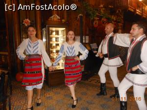 [P37] Caru' cu Bere - Dans folcloric.  » foto by iulianic
 - 
<span class="allrVoted glyphicon glyphicon-heart hidden" id="av807250"></span>
<a class="m-l-10 hidden" id="sv807250" onclick="voting_Foto_DelVot(,807250,4083)" role="button">șterge vot <span class="glyphicon glyphicon-remove"></span></a>
<a id="v9807250" class=" c-red"  onclick="voting_Foto_SetVot(807250)" role="button"><span class="glyphicon glyphicon-heart-empty"></span> <b>LIKE</b> = Votează poza</a> <img class="hidden"  id="f807250W9" src="/imagini/loader.gif" border="0" /><span class="AjErrMes hidden" id="e807250ErM"></span>