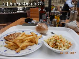 [P12] Marlene Restaurant - Primul meniu al zilei, fel principal (piept de pui la grătar) + garnitură și salată de varză.  » foto by iulianic
 - 
<span class="allrVoted glyphicon glyphicon-heart hidden" id="av896058"></span>
<a class="m-l-10 hidden" id="sv896058" onclick="voting_Foto_DelVot(,896058,4083)" role="button">șterge vot <span class="glyphicon glyphicon-remove"></span></a>
<a id="v9896058" class=" c-red"  onclick="voting_Foto_SetVot(896058)" role="button"><span class="glyphicon glyphicon-heart-empty"></span> <b>LIKE</b> = Votează poza</a> <img class="hidden"  id="f896058W9" src="/imagini/loader.gif" border="0" /><span class="AjErrMes hidden" id="e896058ErM"></span>